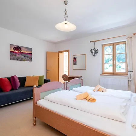 In Zell Am Near 滨湖采尔